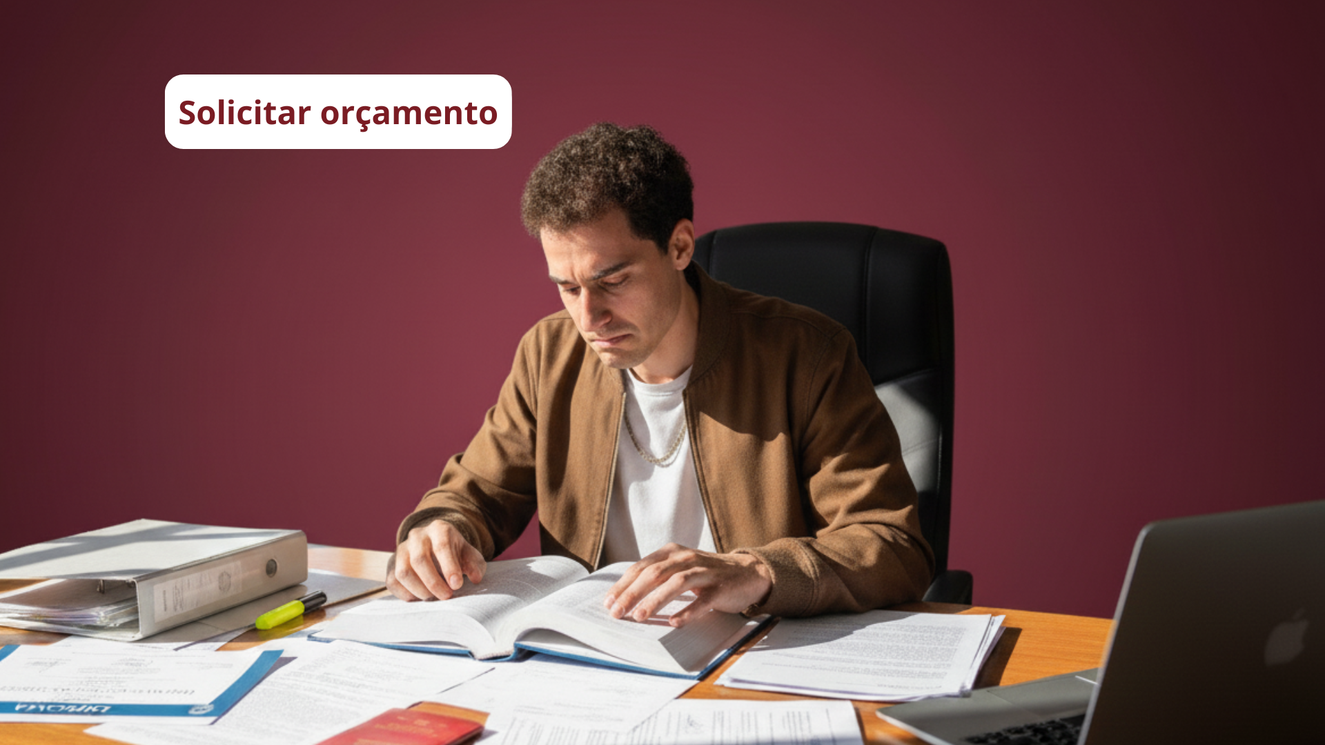 Estudante preocupado com o currículo